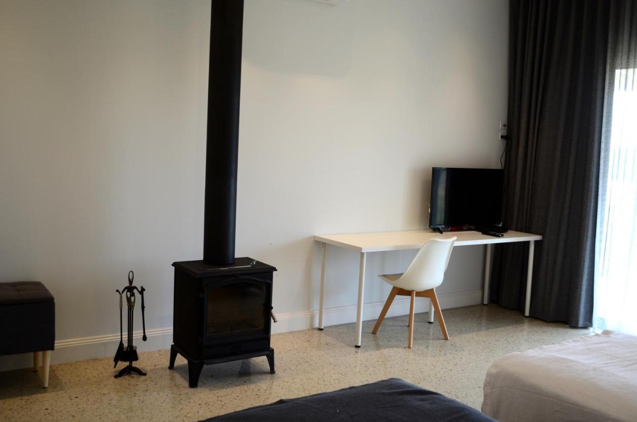 Rooks Edge Bed and Breakfast Gisborne Buitenkant foto